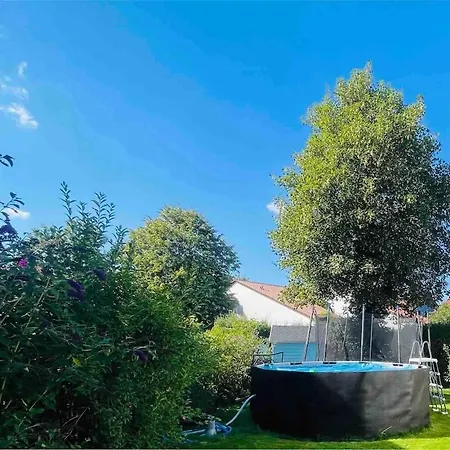 Lejlighed Sonnige, Ruhige Gartenwohnung Mit Terrasse U. Garten Oberhaching