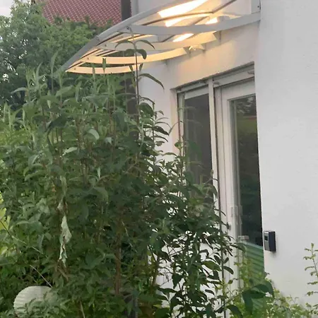 Sonnige, Ruhige Gartenwohnung Mit Terrasse U. Garten Lejlighed *