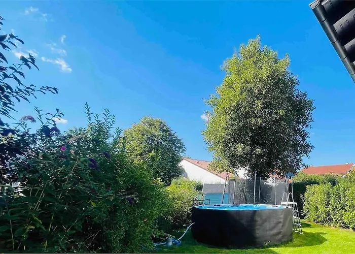 아파트 Sonnige, Ruhige Gartenwohnung Mit Terrasse U. Garten 오베르하칭