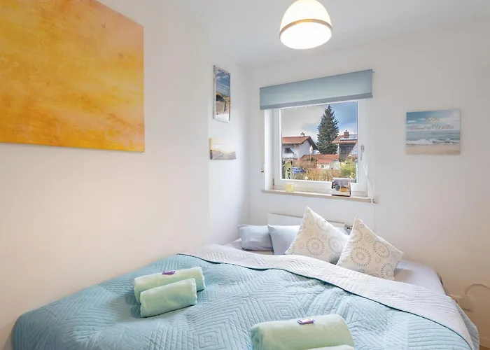 아파트 Sonnige, Ruhige Gartenwohnung Mit Terrasse U. Garten