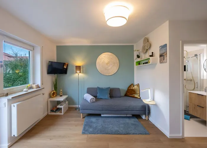 Sonnige, Ruhige Gartenwohnung Mit Terrasse U. Garten Apartmán Oberhaching